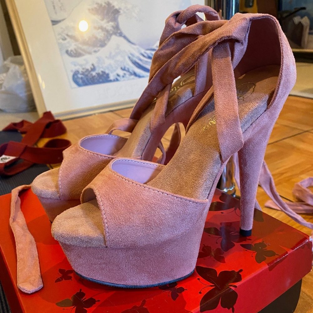 6" Baby Pink Delight-679 Pleaser Heels